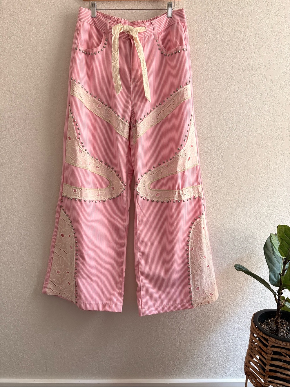 Everyday chic Blossom  Pink Striped Wide Leg Lace Patchwork Size M